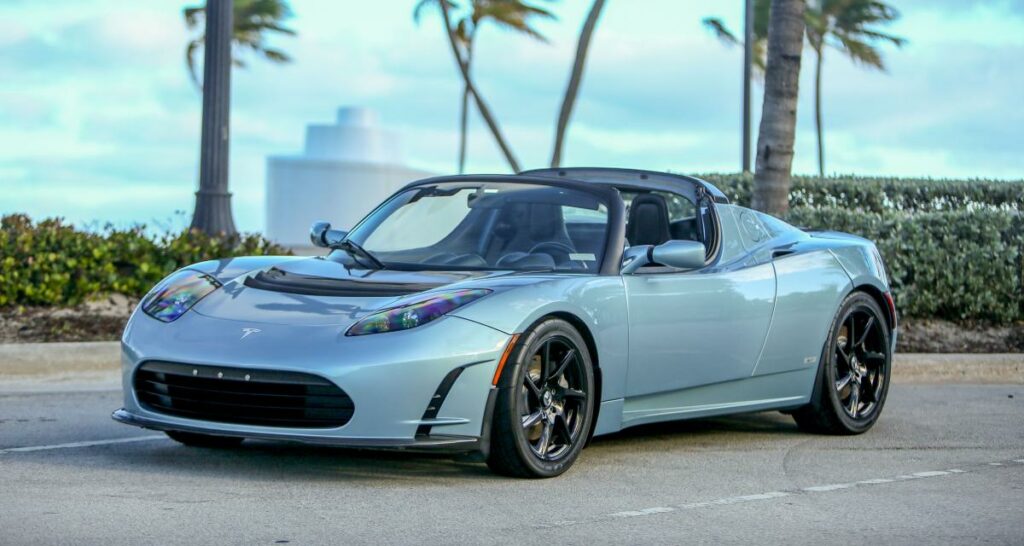 Tesla Roadster Électrique-1